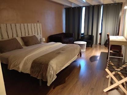 Hospederia El Batan Hotell Tramacastilla Exteriör bild