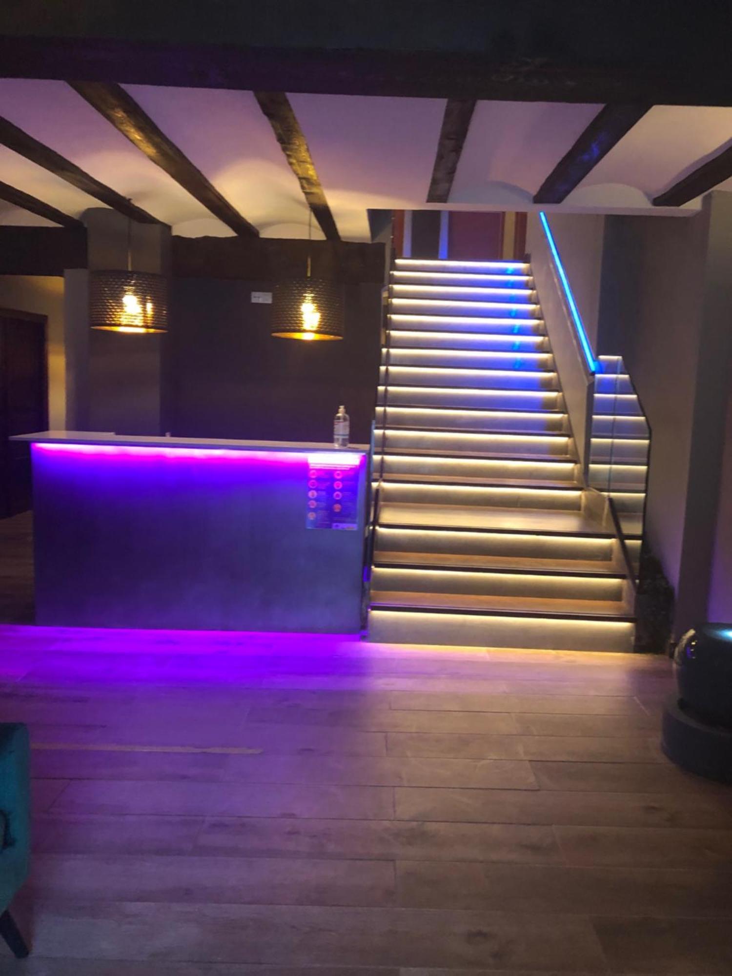 Hospederia El Batan Hotell Tramacastilla Exteriör bild