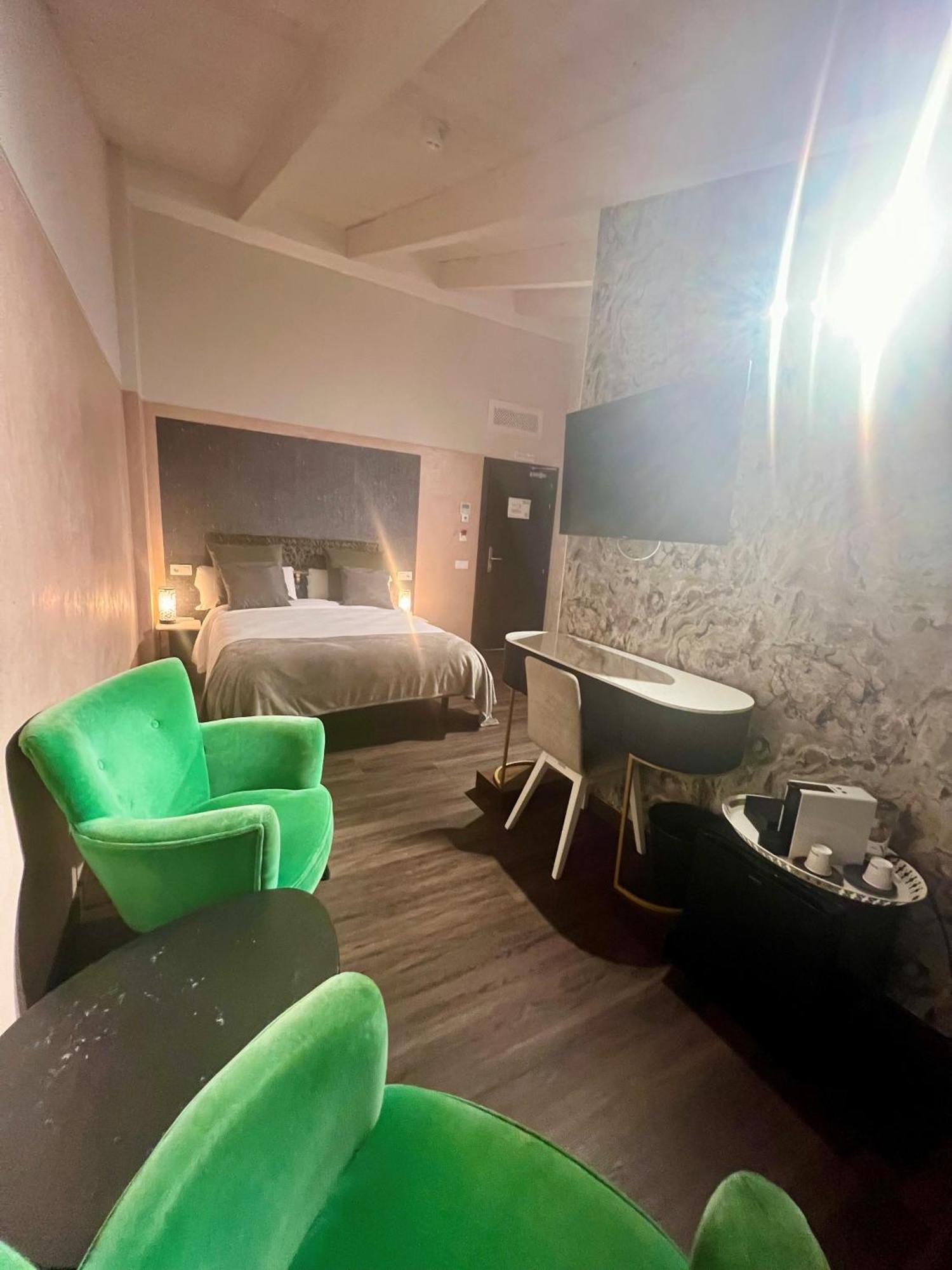 Hospederia El Batan Hotell Tramacastilla Exteriör bild