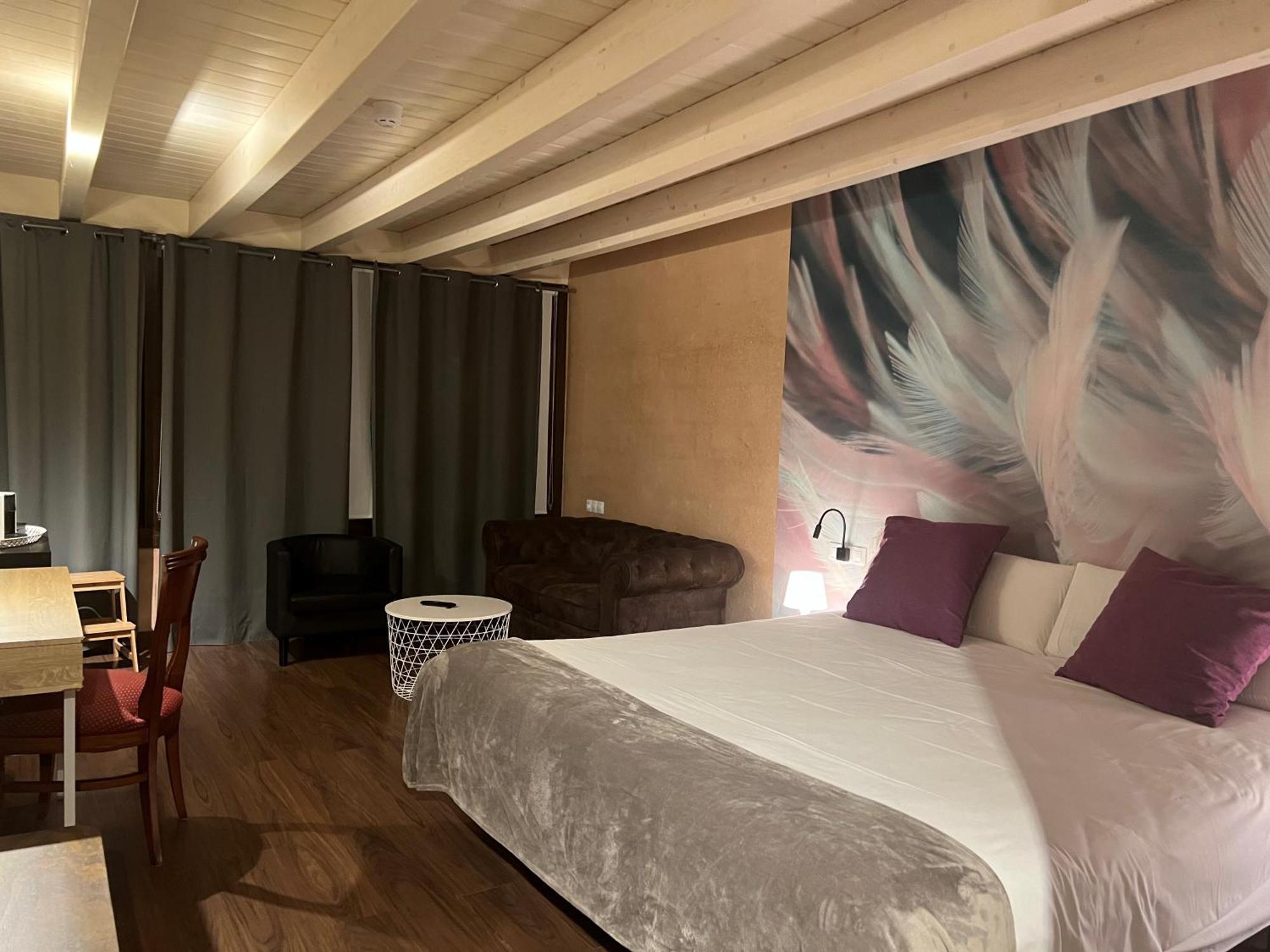 Hospederia El Batan Hotell Tramacastilla Exteriör bild